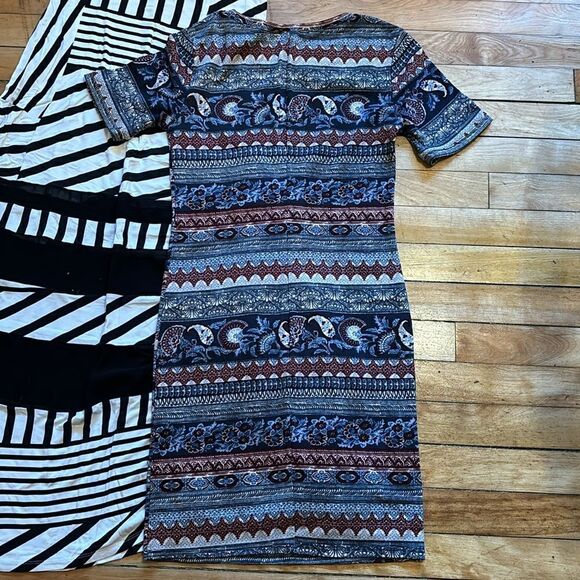 Bundle of 2 Women’s Patterned maxi and 3/4 Sleeve Dresses Size XS - Picture 5 of 11